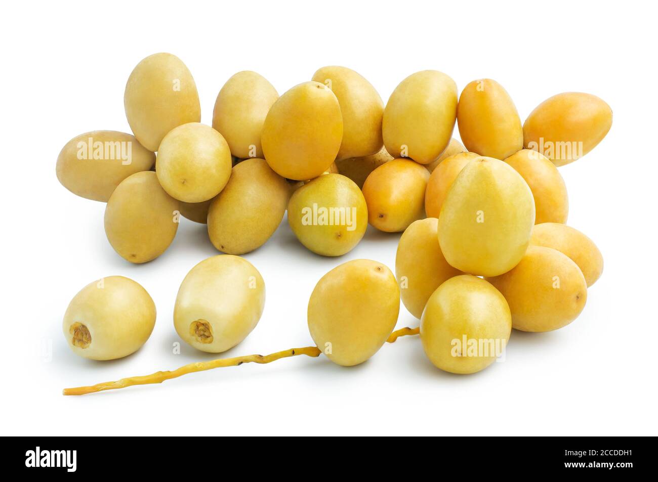 Frische gelbe Datteln Früchte isoliert auf weißem Hintergrund, Clipping Pfad enthalten. Stockfoto