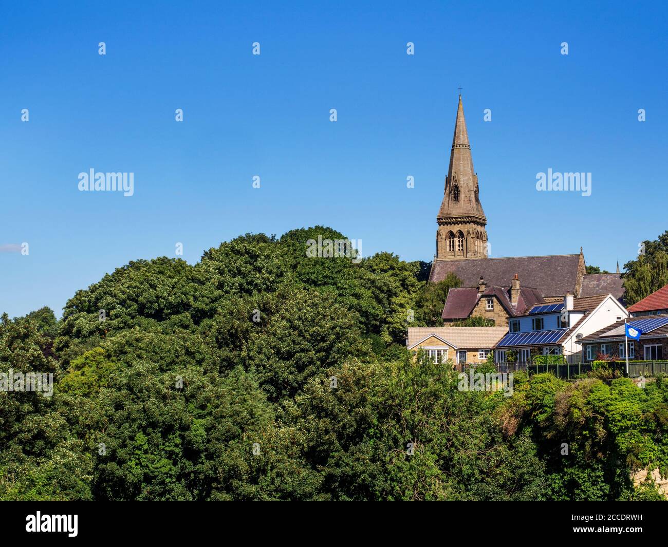 Kirche der Heiligen Dreifaltigkeit von der Crag Lane in Knaresborough North Yorkshire England Stockfoto
