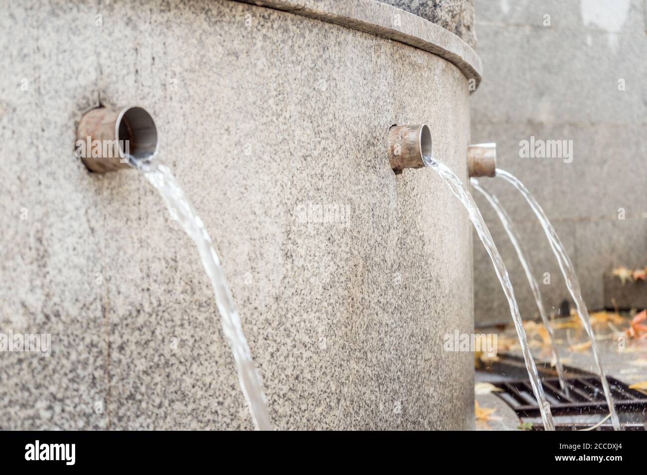 Öffentliche Aufnahme von Mineralwasser in Luso, Portugal, Europa Stockfoto