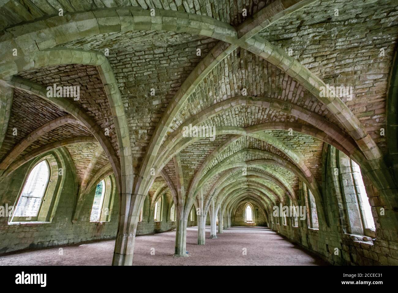 Gewölbte Decken in Fountains Abbey ruiniert Zisterzienserkloster, Yorkshire, England Stockfoto