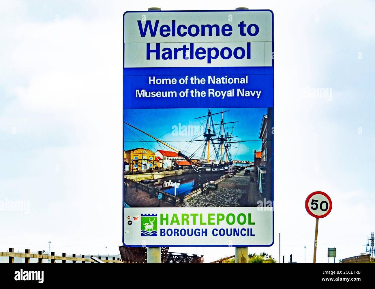 Straßenschild Willkommen in Hartlepool Haus des Nationalmuseums Der Royal Navy Stockfoto