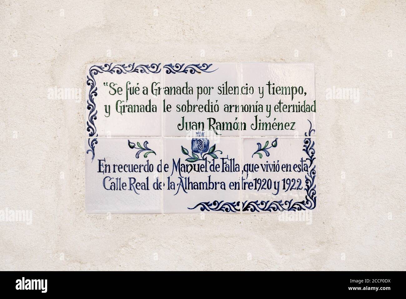 Granada (Spanien), Alhambra, Gedenktafel für den Komponisten Manuel de Falla und den Dichter Juan Ramon Jimenez Stockfoto
