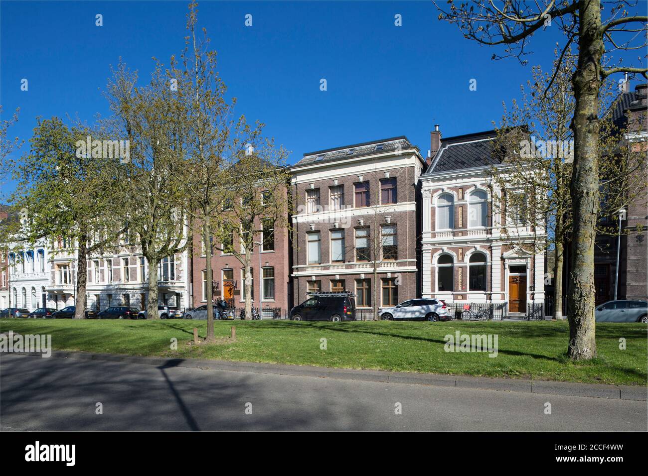 Häuser in der Innenstadt von Groningen, in der Nähe des Groninger Museums, Niederlande Stockfoto