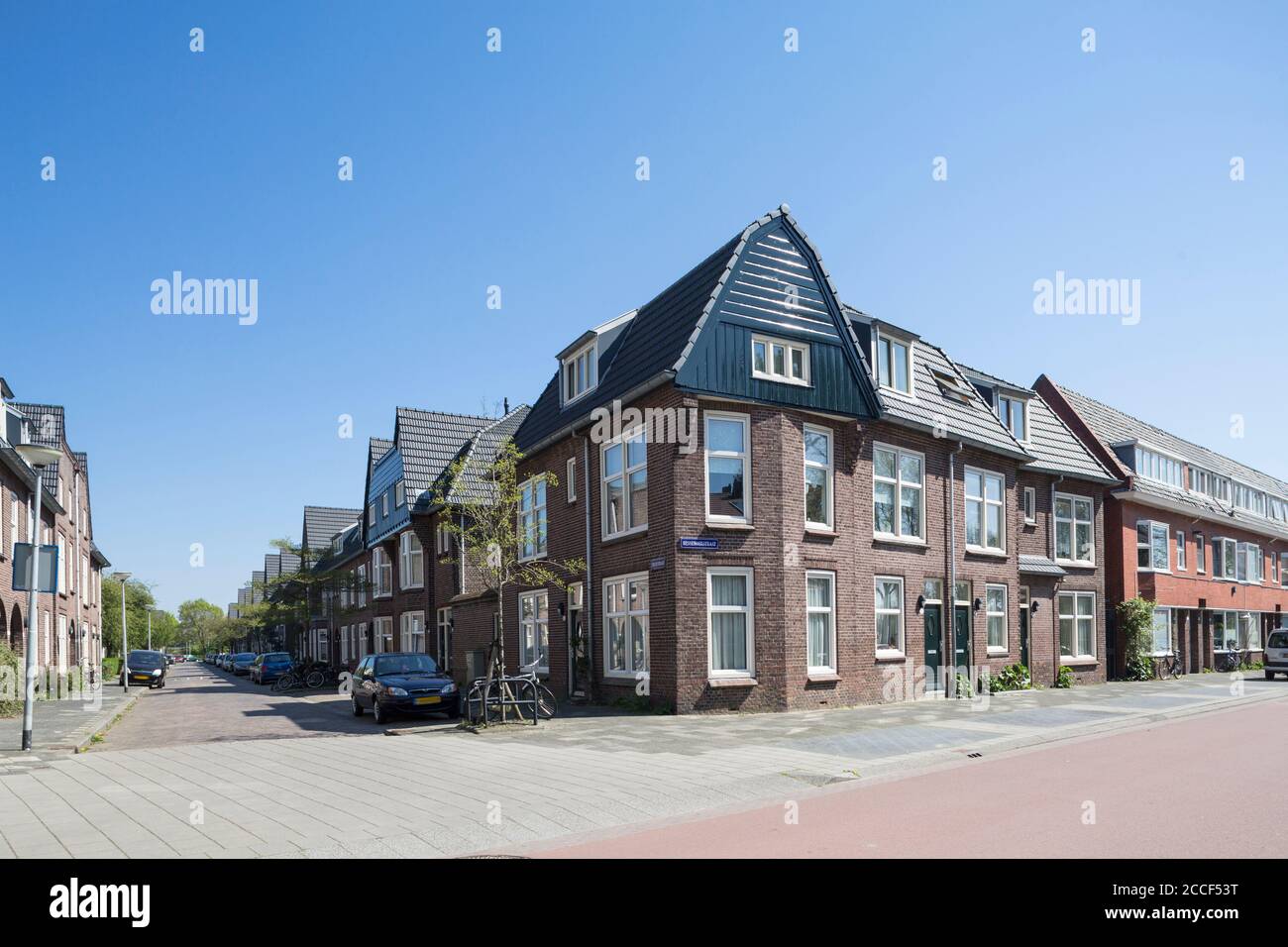 Straße und Hausecke in Groningen, Niederlande Stockfoto