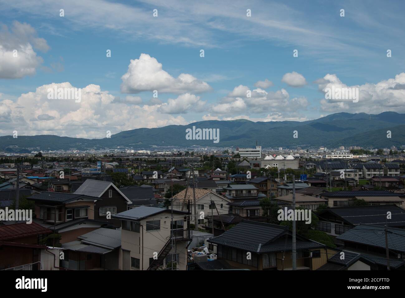 Nagano, Japan - Suwa Stadtansicht vom Hokuto-Schrein in Suwa, Präfektur Nagano, Japan. Stockfoto