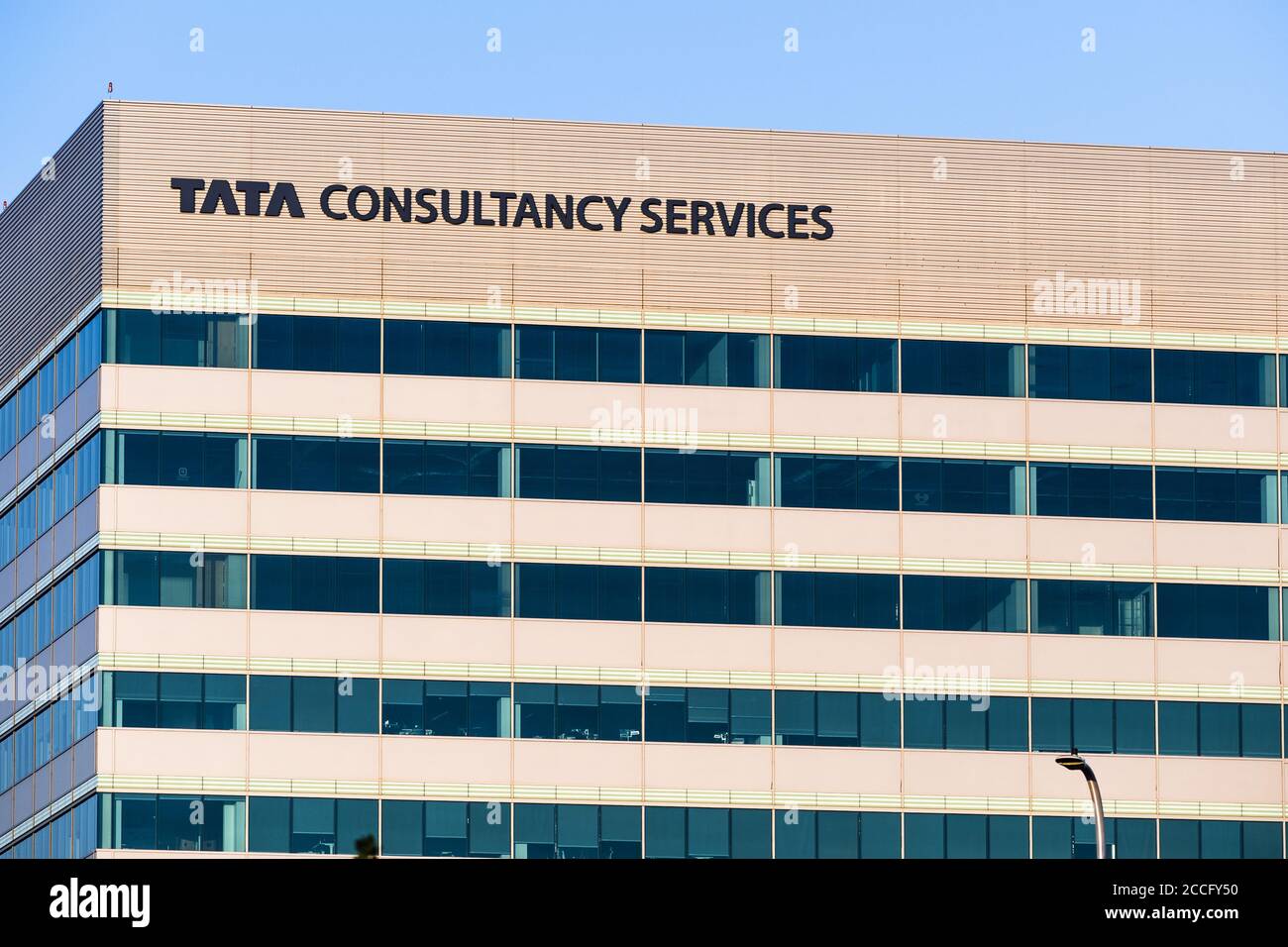 9. August 2020 Santa Clara / CA / USA - Tata Consultancy Services ltd. (TCS) Niederlassungen in Silicon Valley; TCS ist ein indischer multinationaler IT-Service Stockfoto