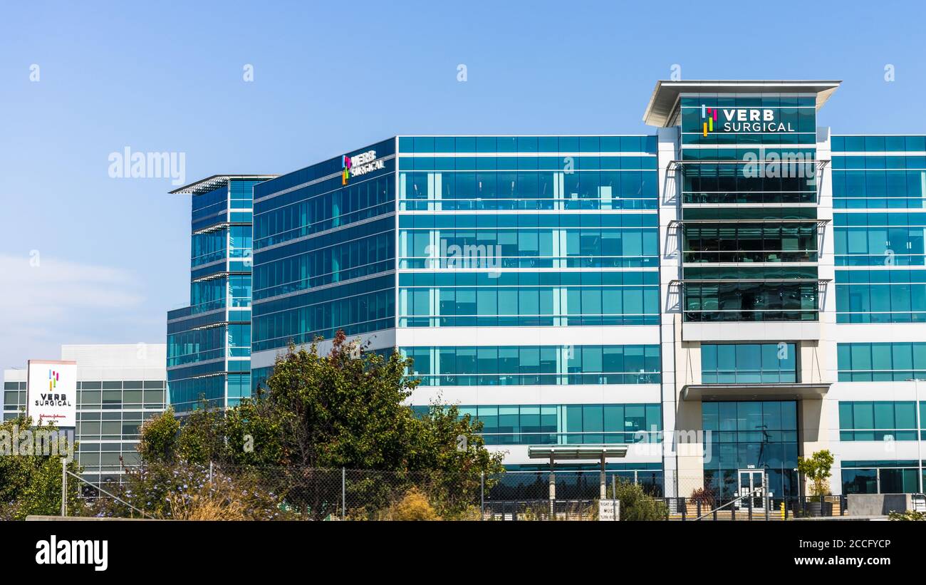 25. Juli 2020 Santa Clara / CA / USA - Verb Surgical Hauptsitz im Silicon Valley; Verb Surgical ist ein Startup zwischen Alphabet's Verily und Stockfoto