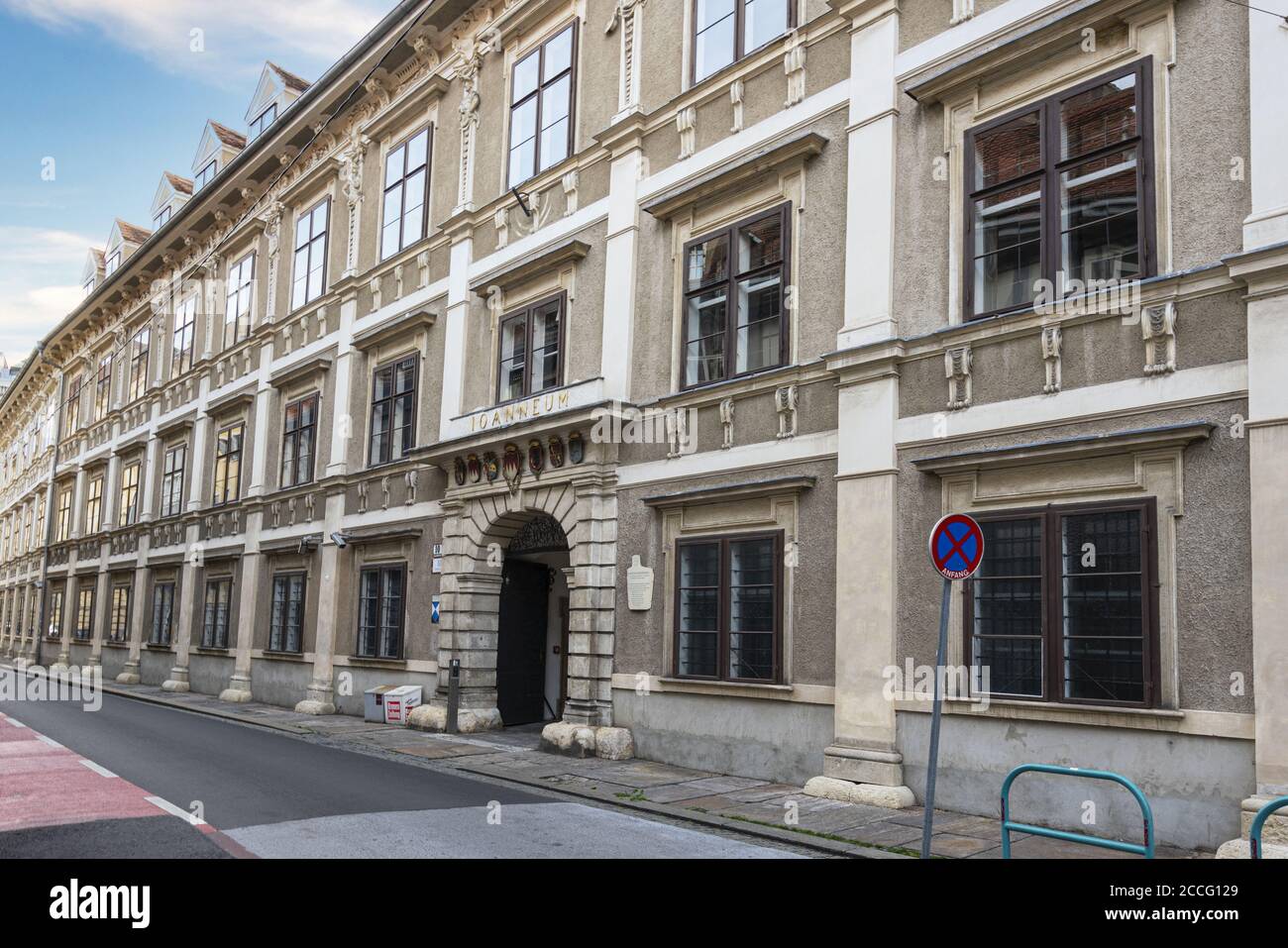 Graz, Österreich. August 2020. Die Außenansicht des Joanneumsviertels, dem Zentrum der wissenschaftlichen Aktivitäten Stockfoto