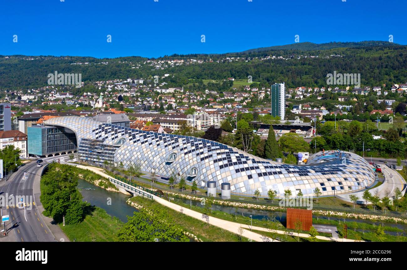 Hauptsitz des Schweizer Uhrenherstellers Swatch, Architekt Shigeru Ban, Biel, Schweiz Stockfoto