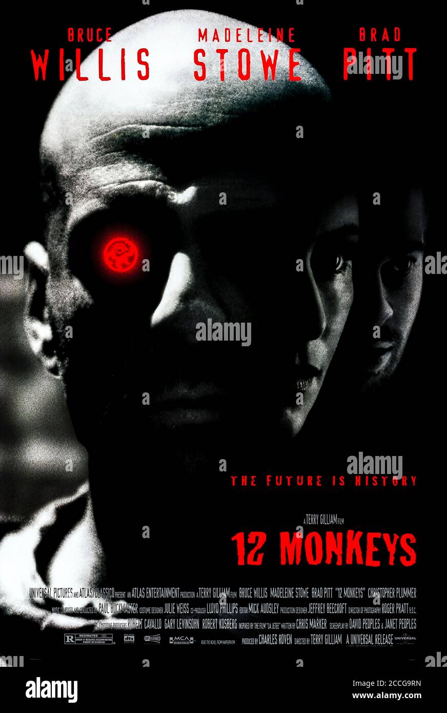 Twelve Monkeys (1995) unter der Regie von Terry Gilliam mit Bruce Willis, Madeleine Stowe, Brad Pitt und Jon Seda. Ein Gefangener aus dem Jahr 2035 reist in die Zeit zurück, um zu versuchen, den Ausbruch des Virus zu verhindern, der den größten Teil der Menschheit auslöscht. Stockfoto