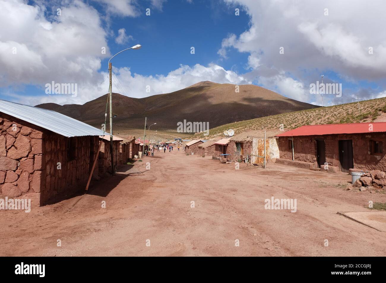 Machuco, ein kleines Dorf hoch in den chilenischen Anden, ist ein populärer Besuch mit Touristen, die von den Geuser-Reisen zurückkehren. Stockfoto