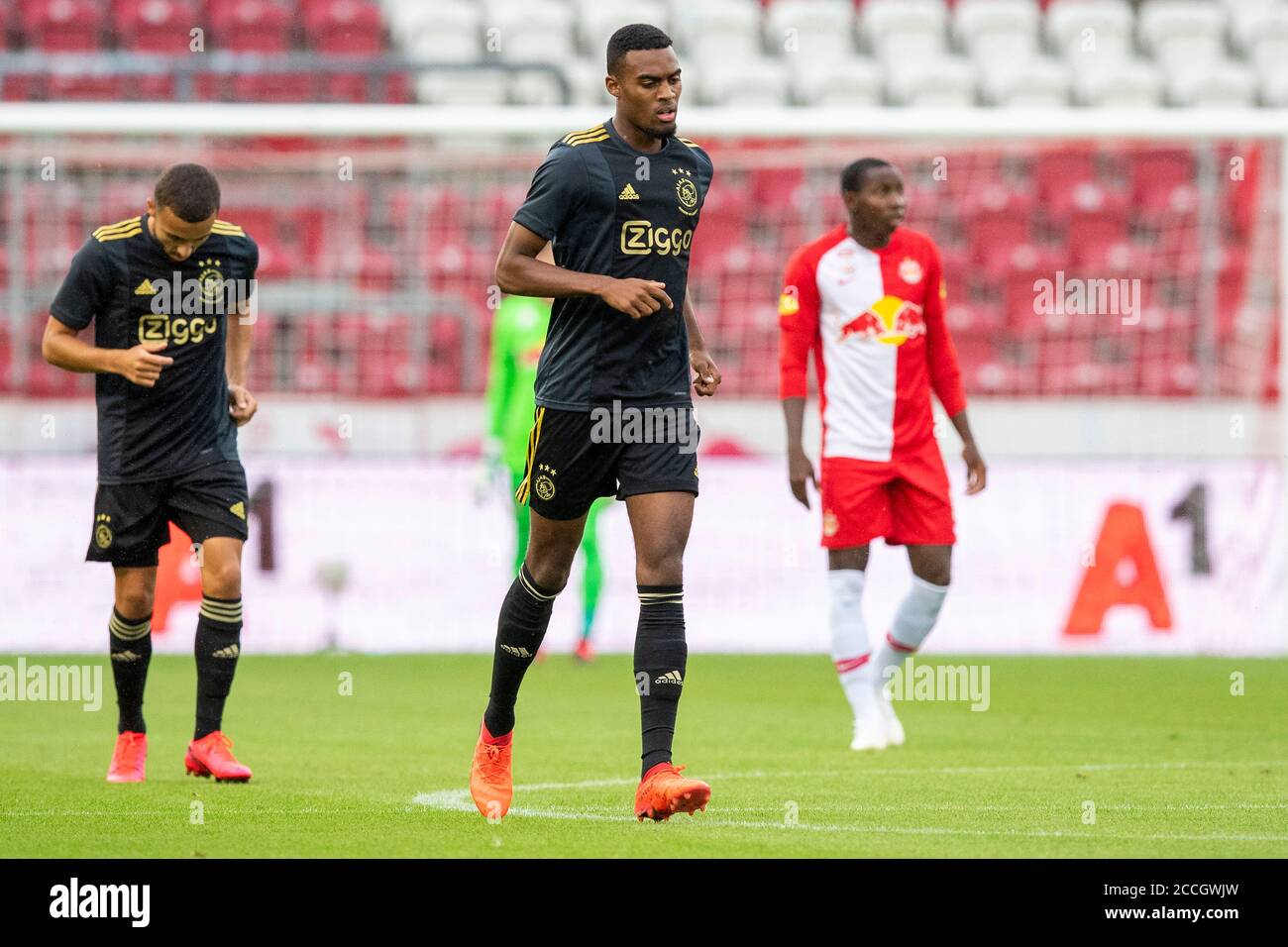 SALZBURG , 21-08-2020 , Red Bull Arena , Fußball, Freundschaftsspiel, Saison 2020-2021 , Red Bull Salzburg - Ajax , Ajax-Spieler Ryan Gravenberch Stockfoto