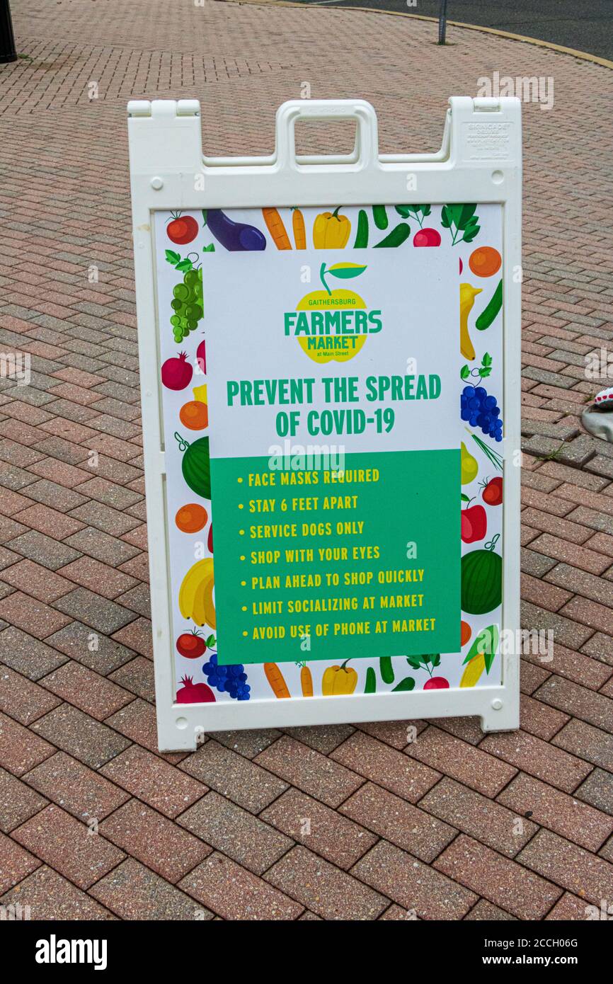 Farmers Market Soziale Distanzierungszeichen Stockfoto