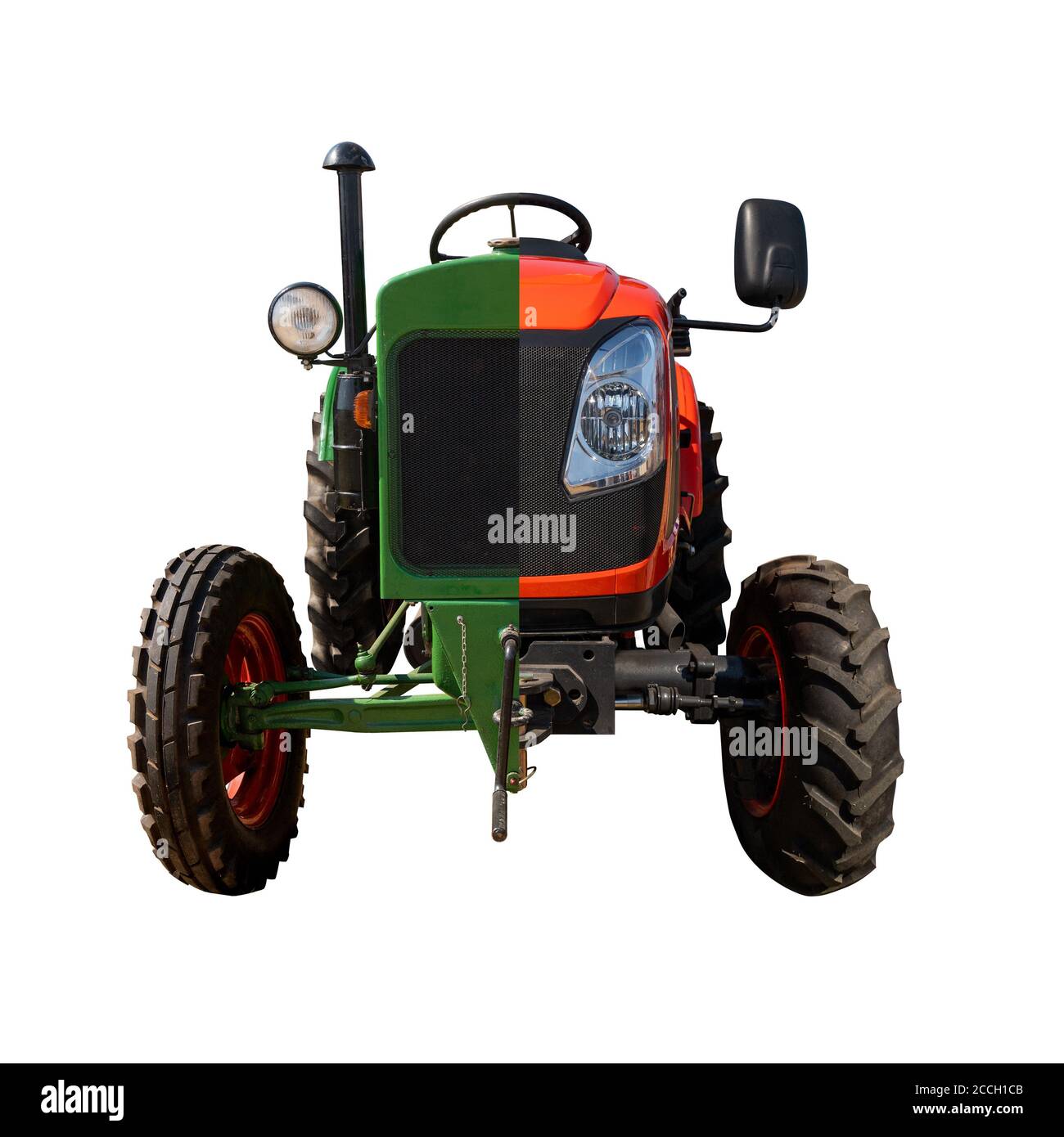 Ein halber alter Traktor und ein halber neuer moderner Traktor. Entwicklung landwirtschaftlicher Maschinen Stockfoto