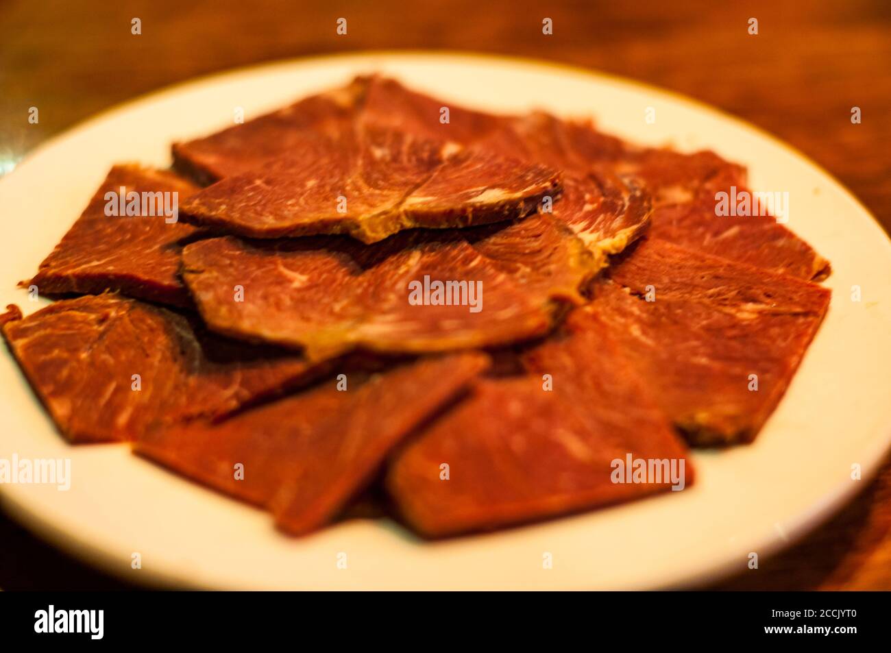 Scheiben Pingyao Rindfleisch ein kaltes Fleischgericht in einem Restaurant in Pingyao, Provinz Shanxi. Stockfoto