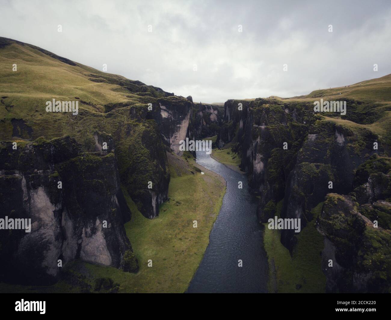 Fjaðrárgljúfur: Südlicher Island Moos Canyon Stockfoto