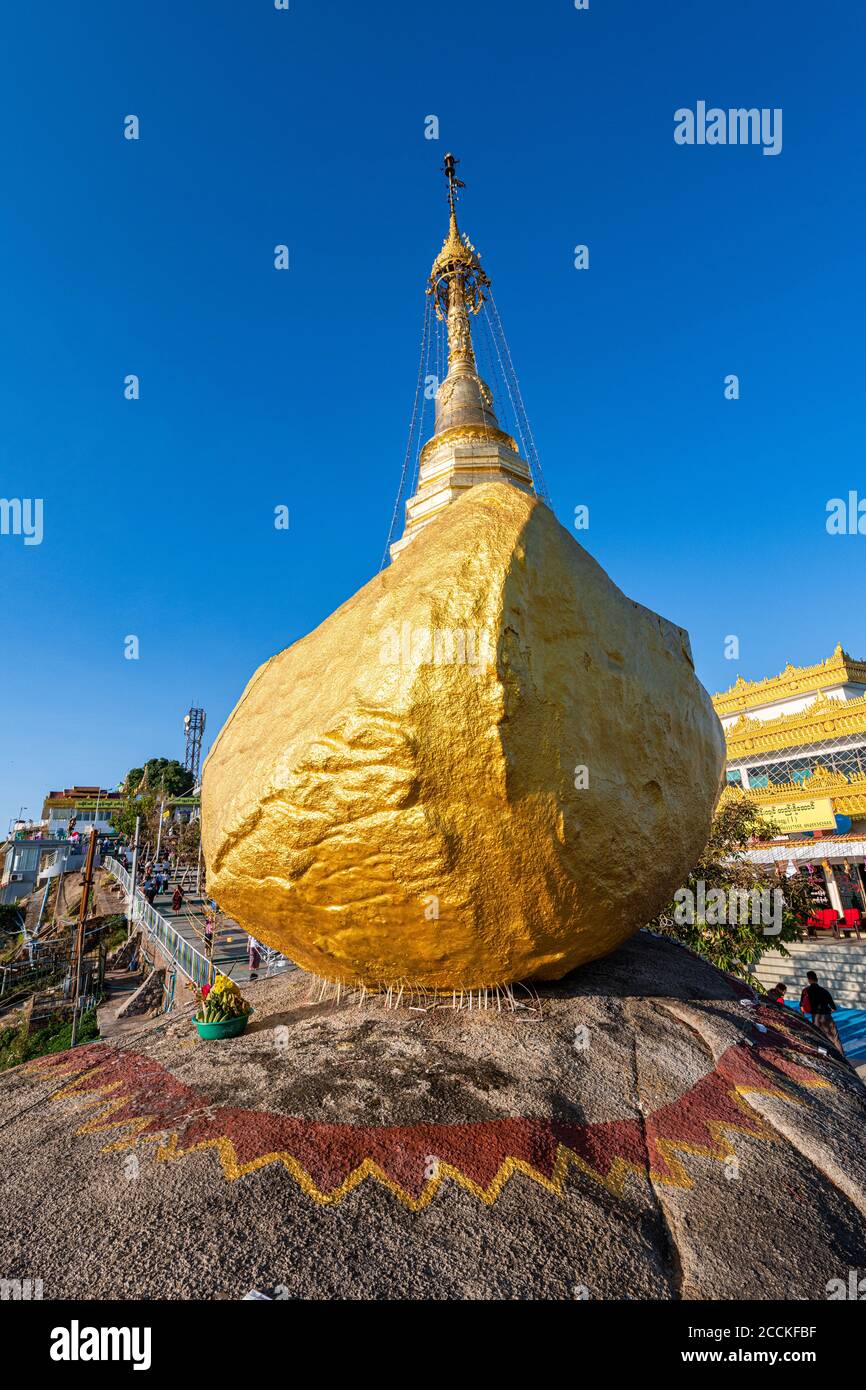 Myanmar, Mon Staat, Kyaiktiyo Pagode, Golden Rock Stockfoto