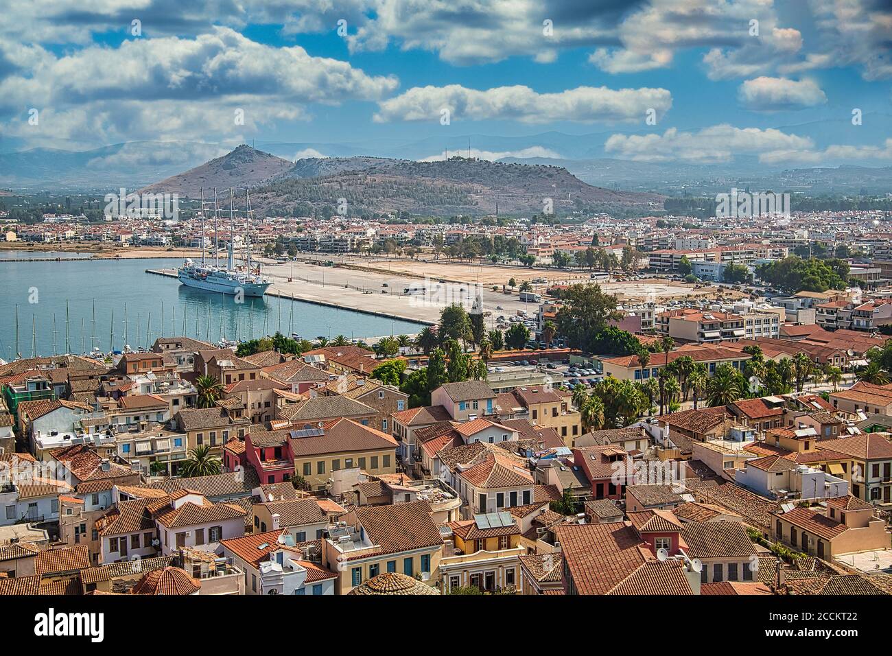 Dächer von Häusern in Nafplio Stadt, Blick von oben, Griechenland Stockfoto