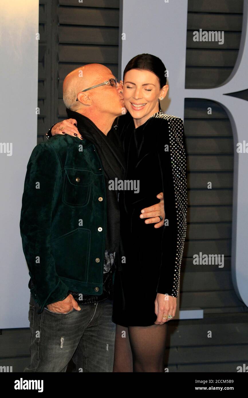 LOS ANGELES - 4. MÄRZ: Jimmy Iovine, Liberty Ross bei der 24. Vanity Fair Oscar After-Party im Wallis Annenberg Center for the Performing Arts am 4. März 2018 in Beverly Hills, CA Stockfoto