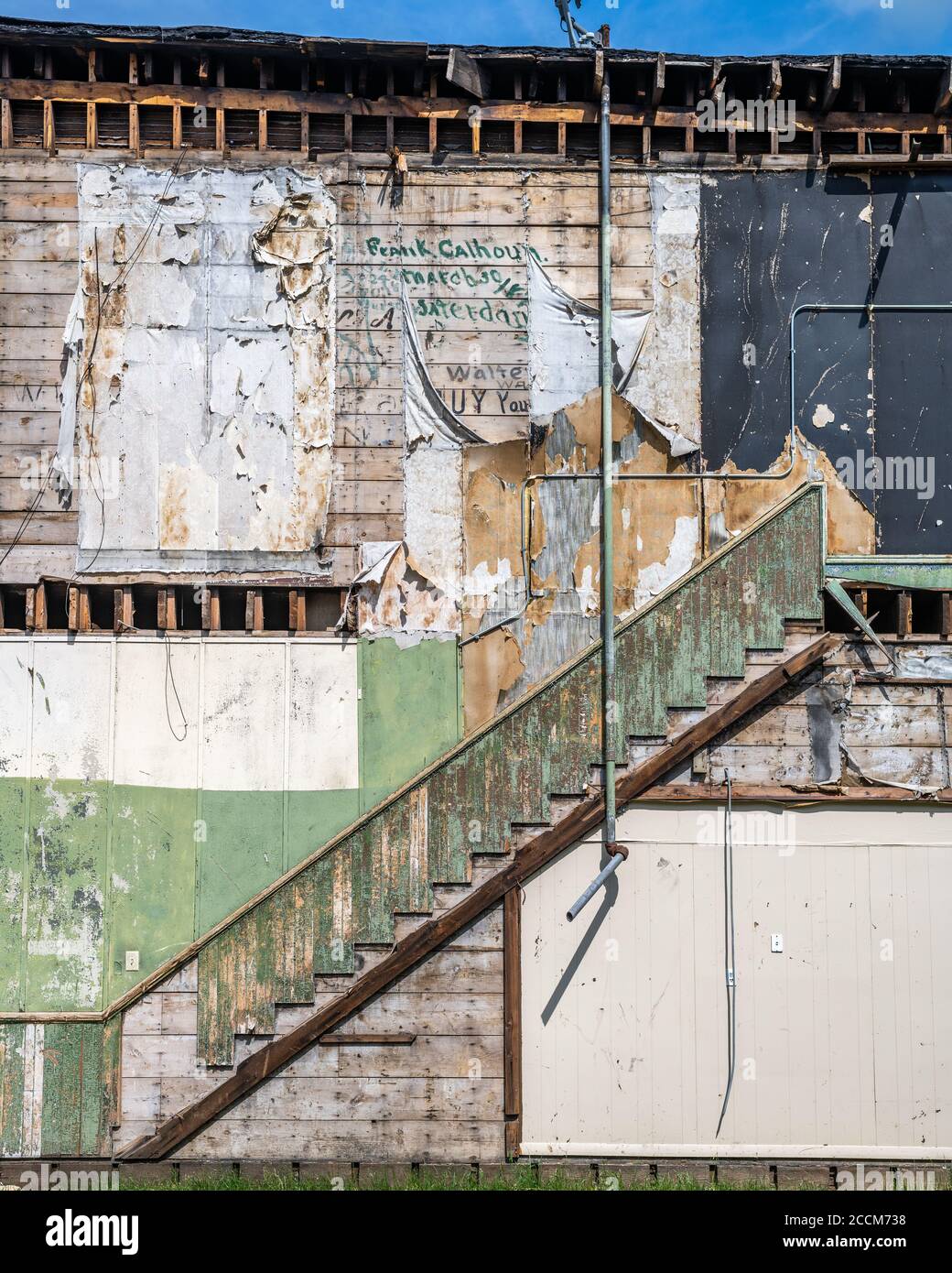 Die freiliegende Wand des Tornados der kommerziellen Architektur des 19.. Jahrhunderts Stockfoto