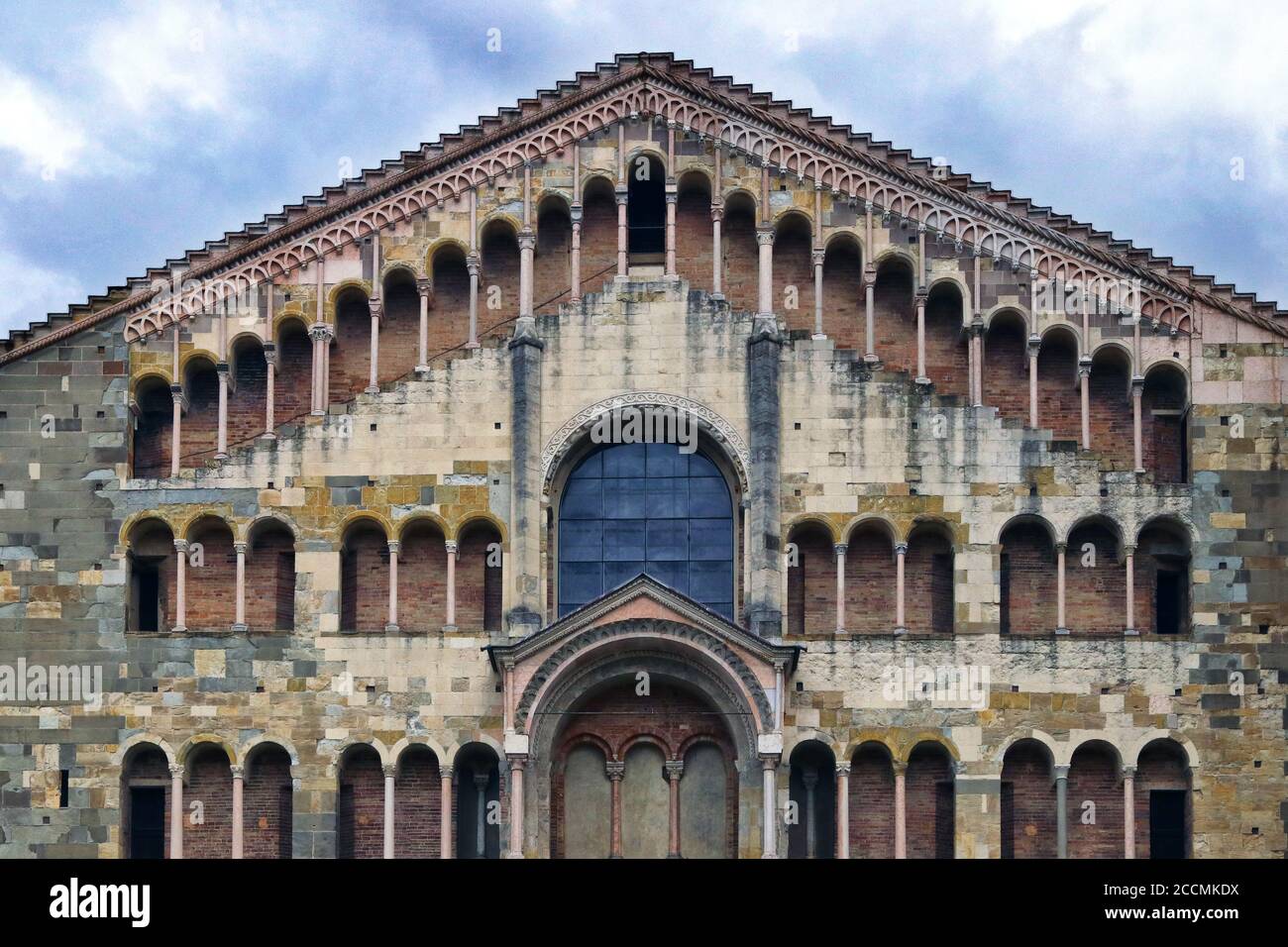 Parma, detaillierte Vorderansicht der Kathedrale, Duomo Platz, Emilia Romagna, Italien, unesco Weltkulturerbe Stockfoto