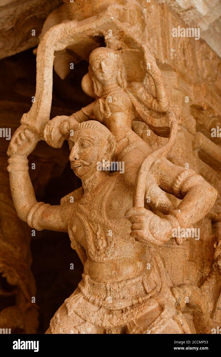 Altes Erbe Stein architektonischen Skulpturen aus Thirukkurangudi Tempel Stockfoto