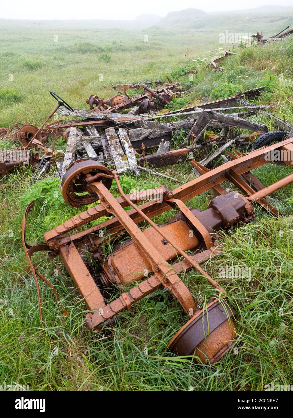 Überreste der Kriegsmaschinerie des Zweiten Weltkriegs auf Kiska Island, Aleutians, Alaska. Stockfoto