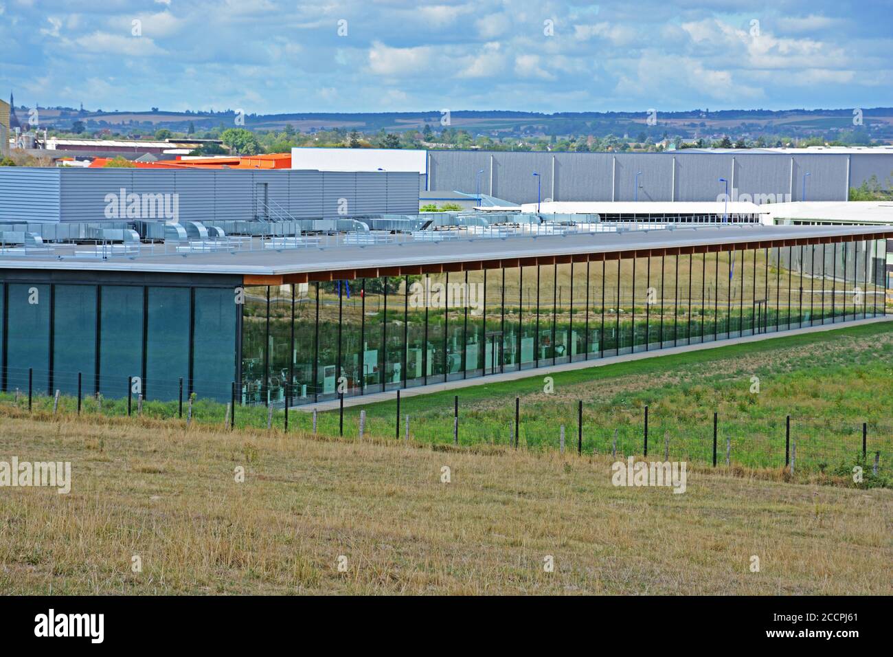 Louis Vuitton Fabrik, Saint-Pourçain-sur-Sioule, Allier, Auvergne-Rhone-Alpes, Frankreich Stockfoto