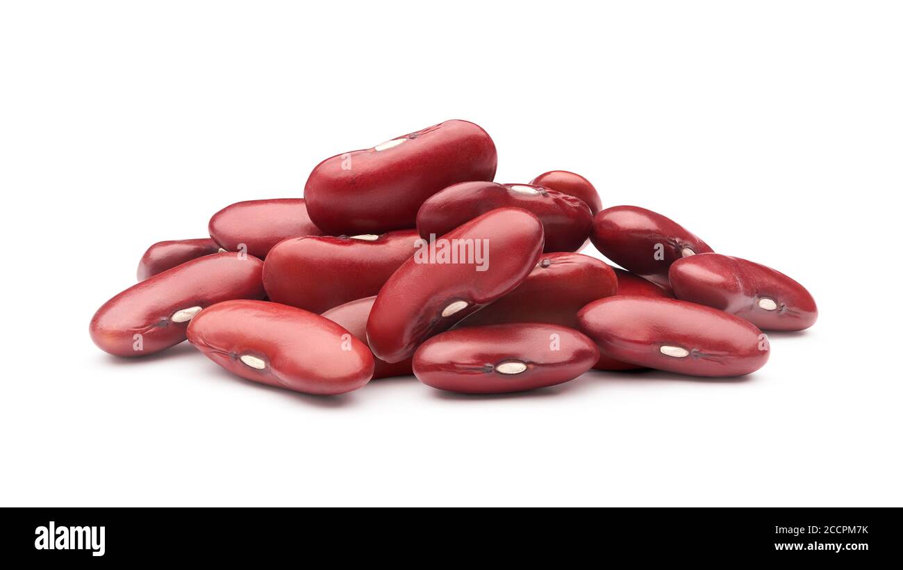 Haufen rote Kidney Bohnen isoliert auf weißem Hintergrund - Beschneidungspfad enthalten Stockfoto