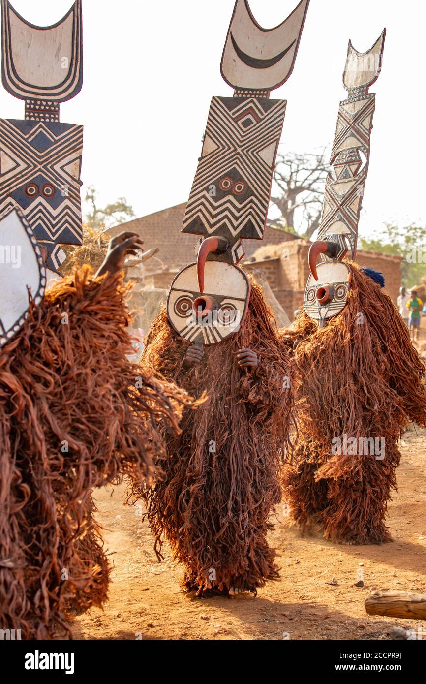 BWA Menschen traditionellen Maskentanz Stockfoto