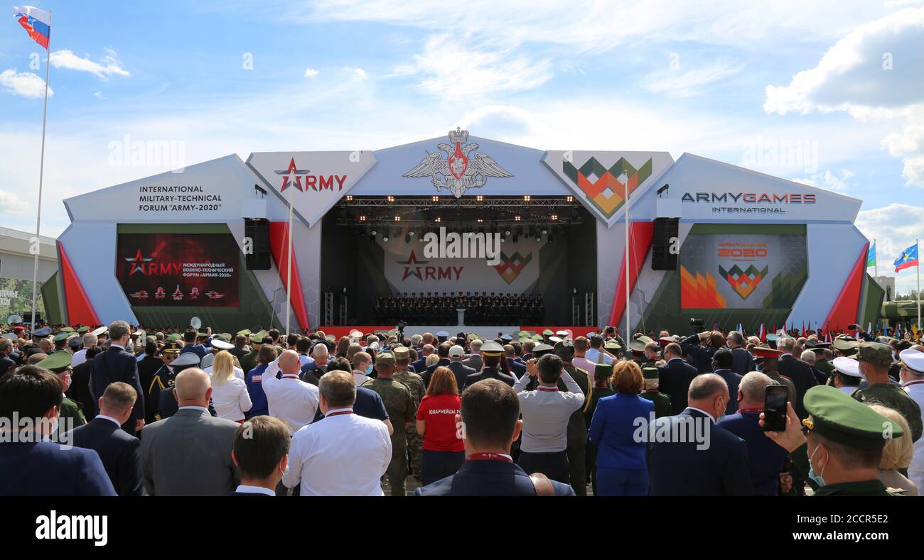 Moskau. August 2020. Das Foto vom 23. August 2020 zeigt eine Vorstellung während der Eröffnungszeremonie der Internationalen Armeespiele 2020 und des Internationalen Militärtechnischen Forums der Armee 2020 in Moskau, Russland. UM MIT 'Int'l Armee-Spiele gehen, militärische Forum zur Stärkung der Verteidigungskooperation helfen: Putin' Kredit: Tian Dingyu/Xinhua/Alamy Live News Stockfoto