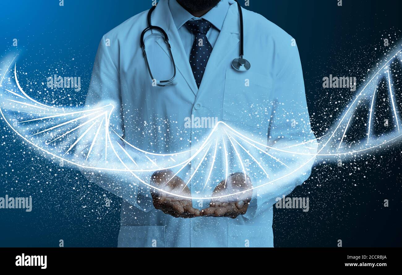 Unerkennbarer schwarzer Arzt im Laborkittel, der die glänzende DNA-Spirale in den Händen hält, Collage Stockfoto