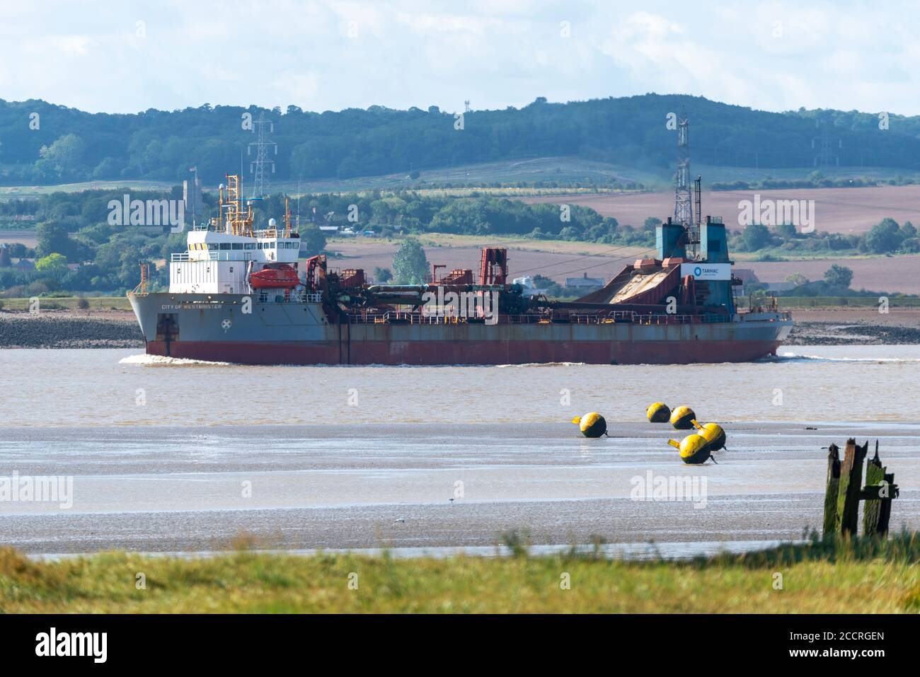 Hopper Dredger benannte City of Westminster an der Themse vorbei Coalhouse Point, East Tilbury, Essex, Großbritannien, auf dem Weg zum Meer Stockfoto