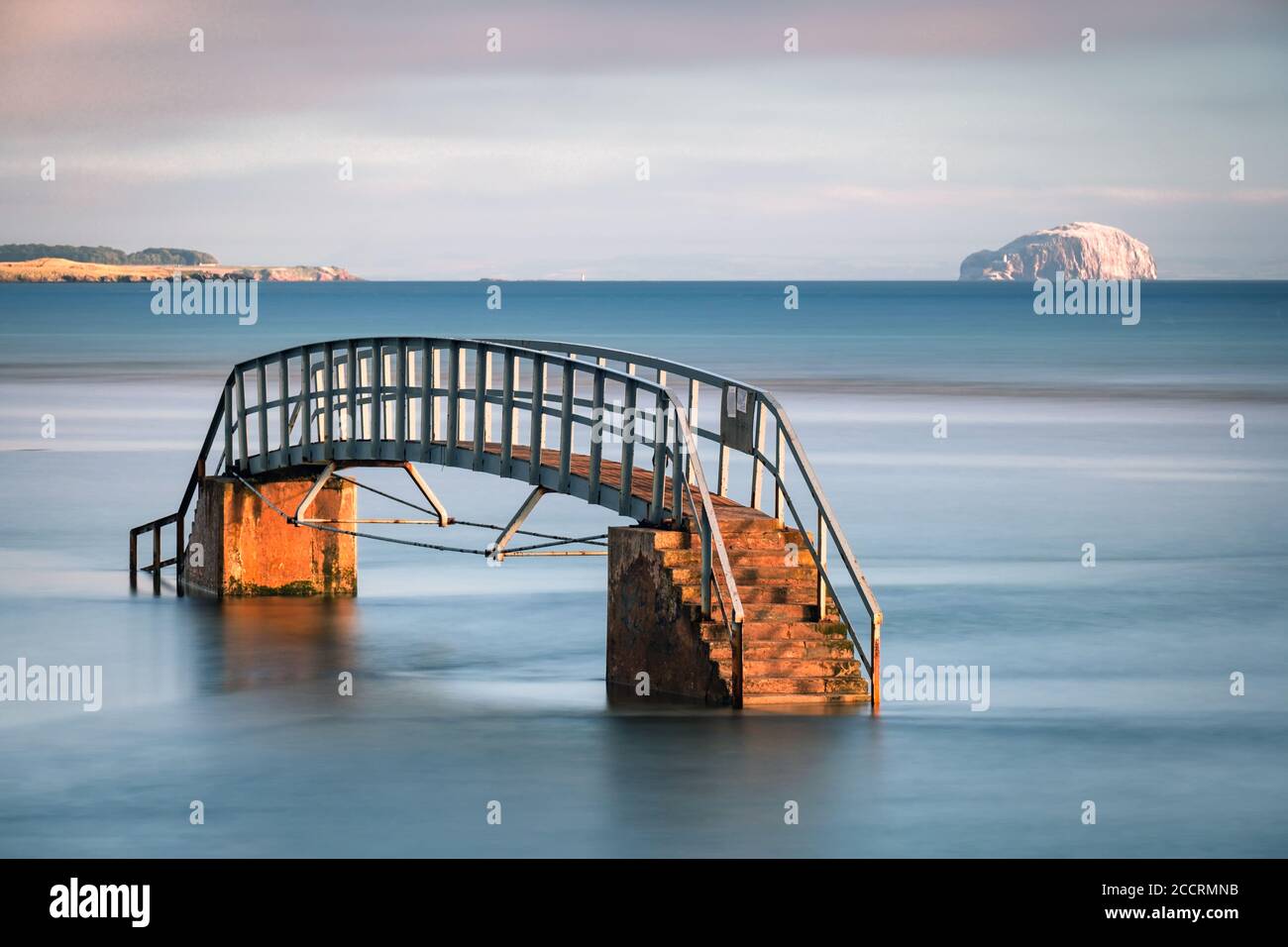 Bridge to Nowhere at Dawn. Stockfoto