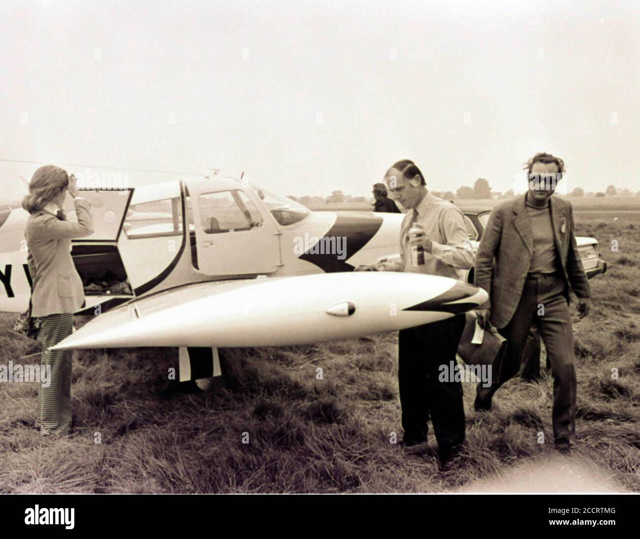 Prinz William von Gloucester ein Mitglied der britischen Königsfamilie wurde mit seinem Co-Piloten Vyrel Mitchell während des Goodyear Air-Rennens auf dem Flugplatz Halfpenny Green in Bobbington, in der Nähe von Wolverhampton in den West Midlands von England, am Montag, den 28. August 1972, getötet. Bilder von Ray Bradbury. Stockfoto