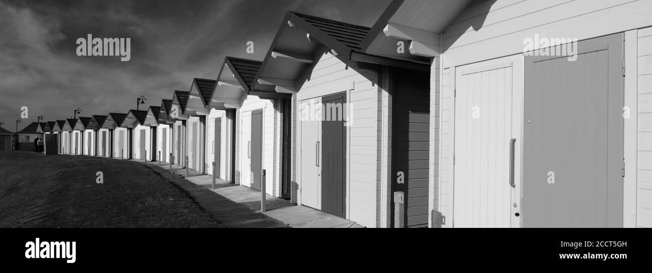 Bunte Strände an der Promenade, Mablethorpe Stadt, East Lindsey, Lincolnshire, England; Großbritannien Stockfoto