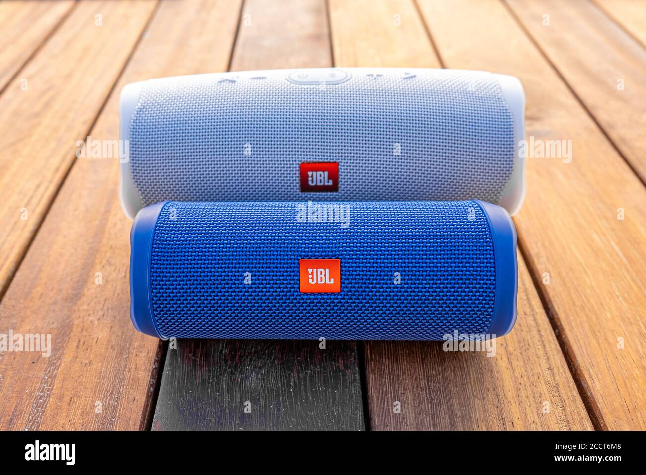 ISTANBUL, TÜRKEI - 14. August 2020: JBL Bluebluetooth Musiklautsprecher Stockfoto