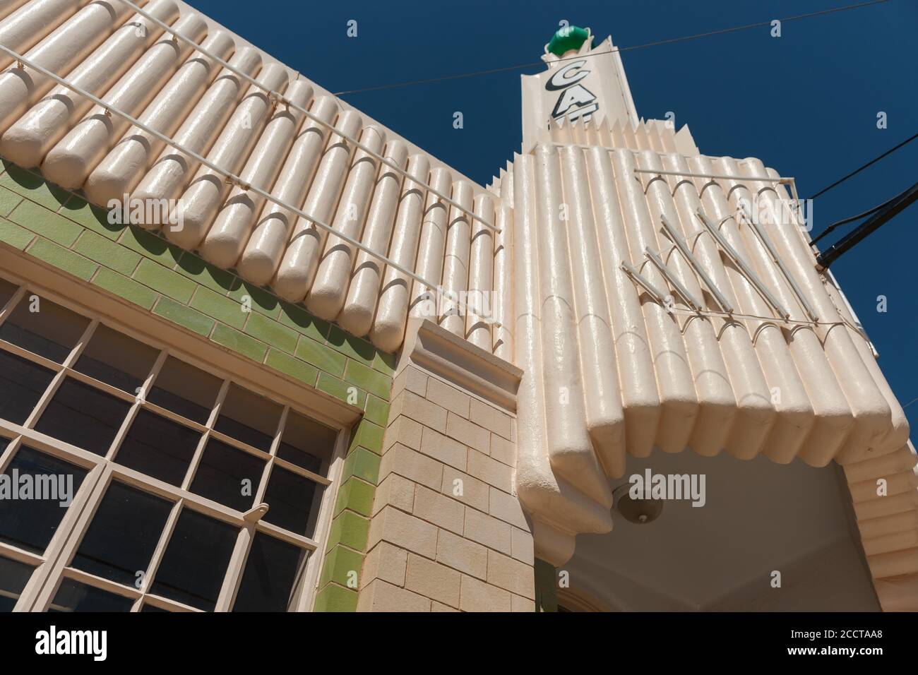 Shamrock, USA - September 11 2015; Art-Deco-Architektur-Detail-Perspektive auf das Äußere des Gebäudes. Stockfoto