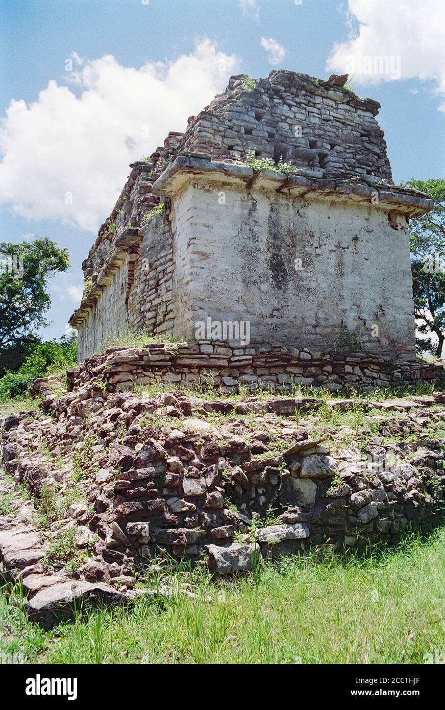 Struktur 41; XXXXI. Yaxchilan Maya Ruinen; Chiapas, Mexiko. Vintage Film Bild - ca. 1990. Stockfoto