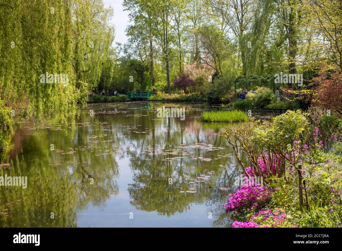 Japanische Brücke und Lilienteich, Claude Monets Haus und Gärten, Giverny, Normandie, Frankreich Stockfoto