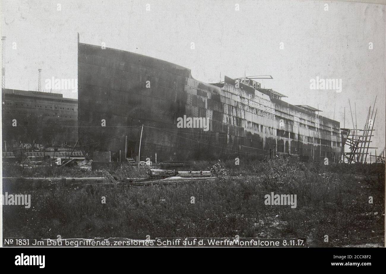 JM Bau begriffenes, zerstörtes Schiff auf d. Werffe Monfalcone 8.11.17. Stockfoto