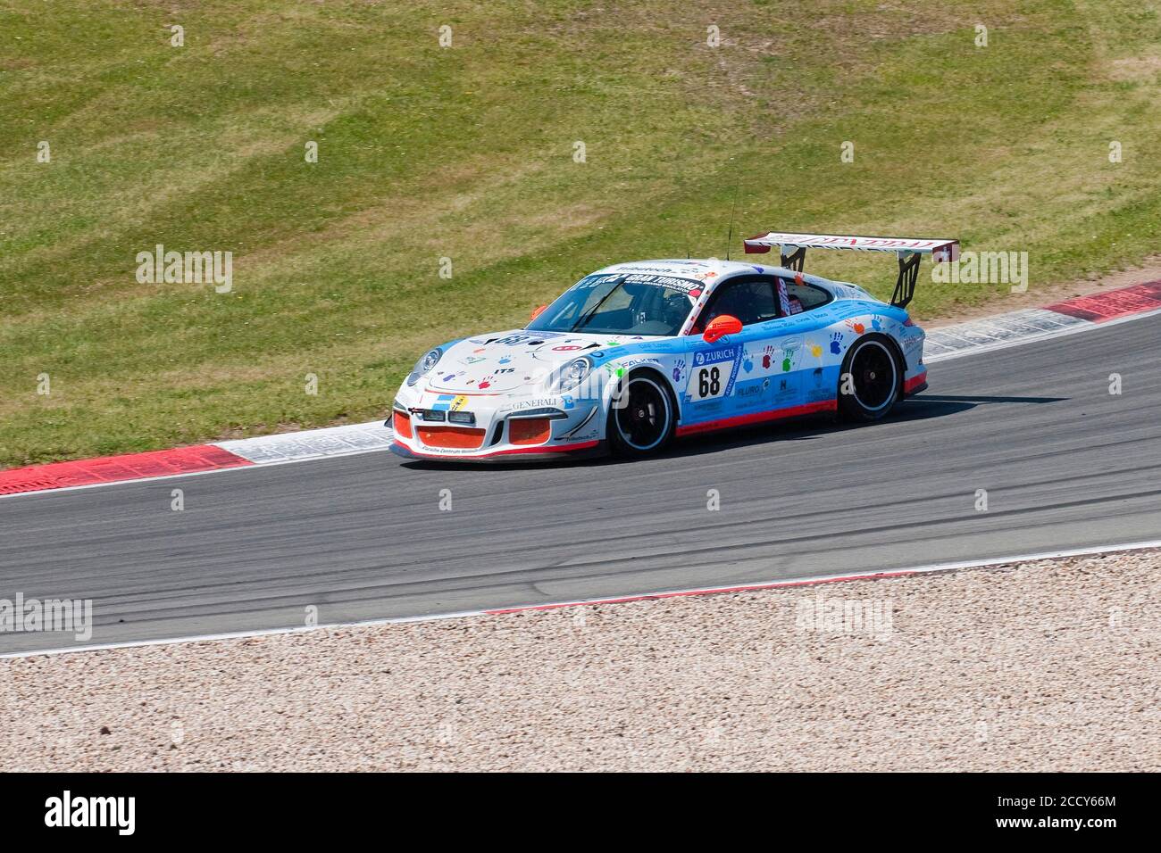 Porsche 911 Cup auf Rennstrecke, FIA-GT3 Langstreckenrennen, 24-Stunden-Rennen, Nürburgring-Rennstrecke, Grand Prix-Strecke, Nürnberg, Eifel Stockfoto