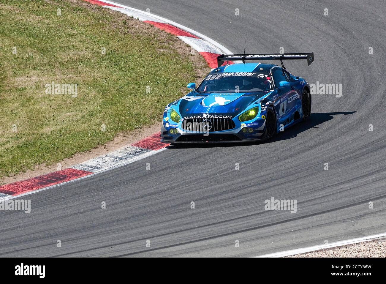 Mercedes-AMG GT3 fährt auf Rennstrecke, FIA-GT3 Langstreckenrennen, 24-Stunden-Rennen, Nürburgring-Rennstrecke, Grand-Prix-Strecke, Nürnberg, Eifel Stockfoto