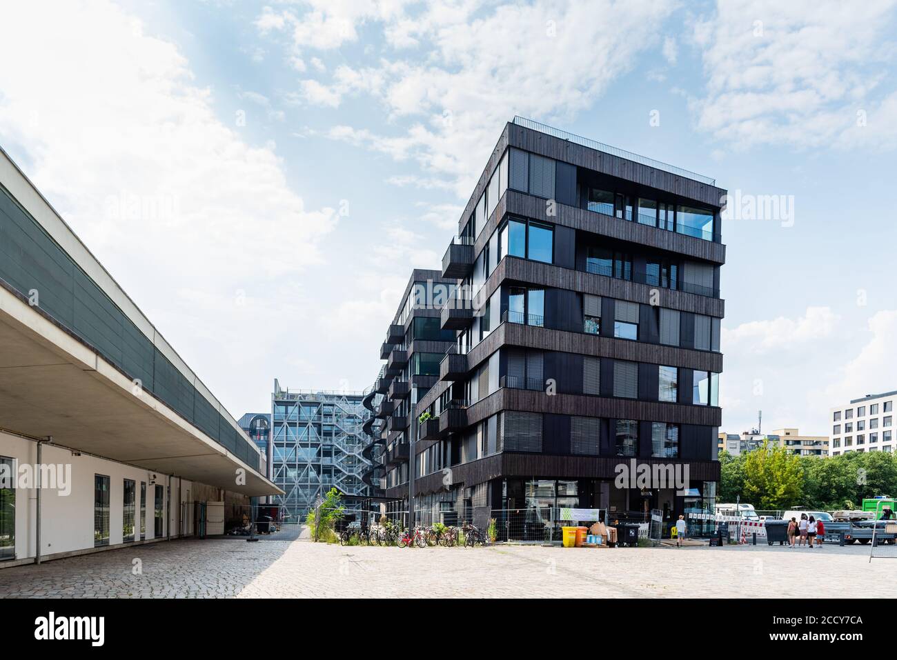 Berlin, Deutschland - 29. Juli 2019: Moderne Wohngebäude in Berlin Mitte Stockfoto