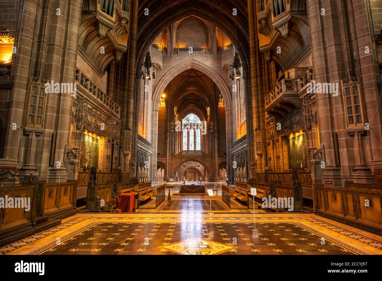 Innenansicht der Liverpool Cathedral auf dem St. James' Mount in Liverpool, England, Großbritannien Stockfoto