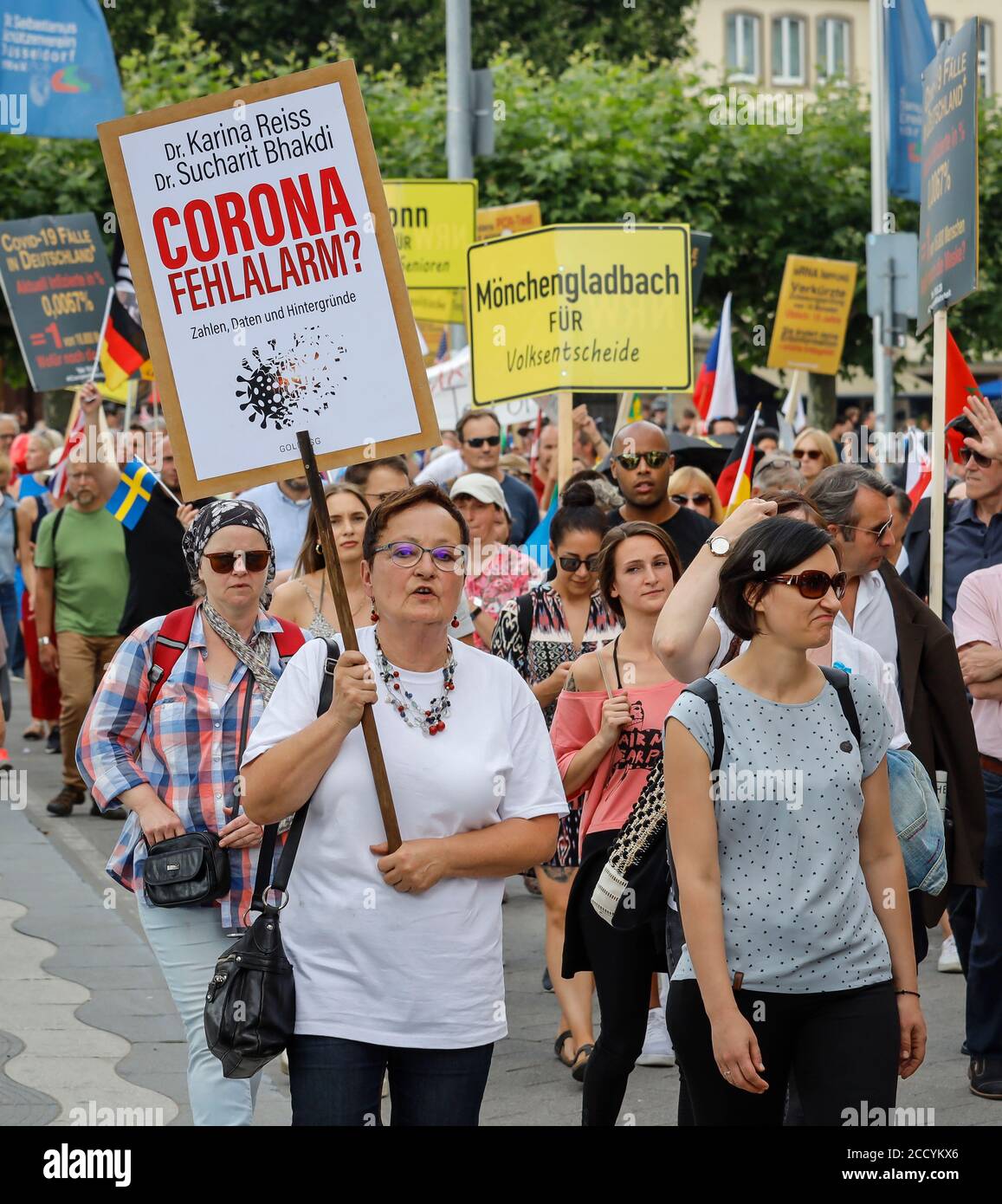 Düsseldorf, Nordrhein-Westfalen, Deutschland - Corona Leugner demonstrieren in Zeiten der Coronapandemie, Demonstration der Initiative CRD Corona r Stockfoto