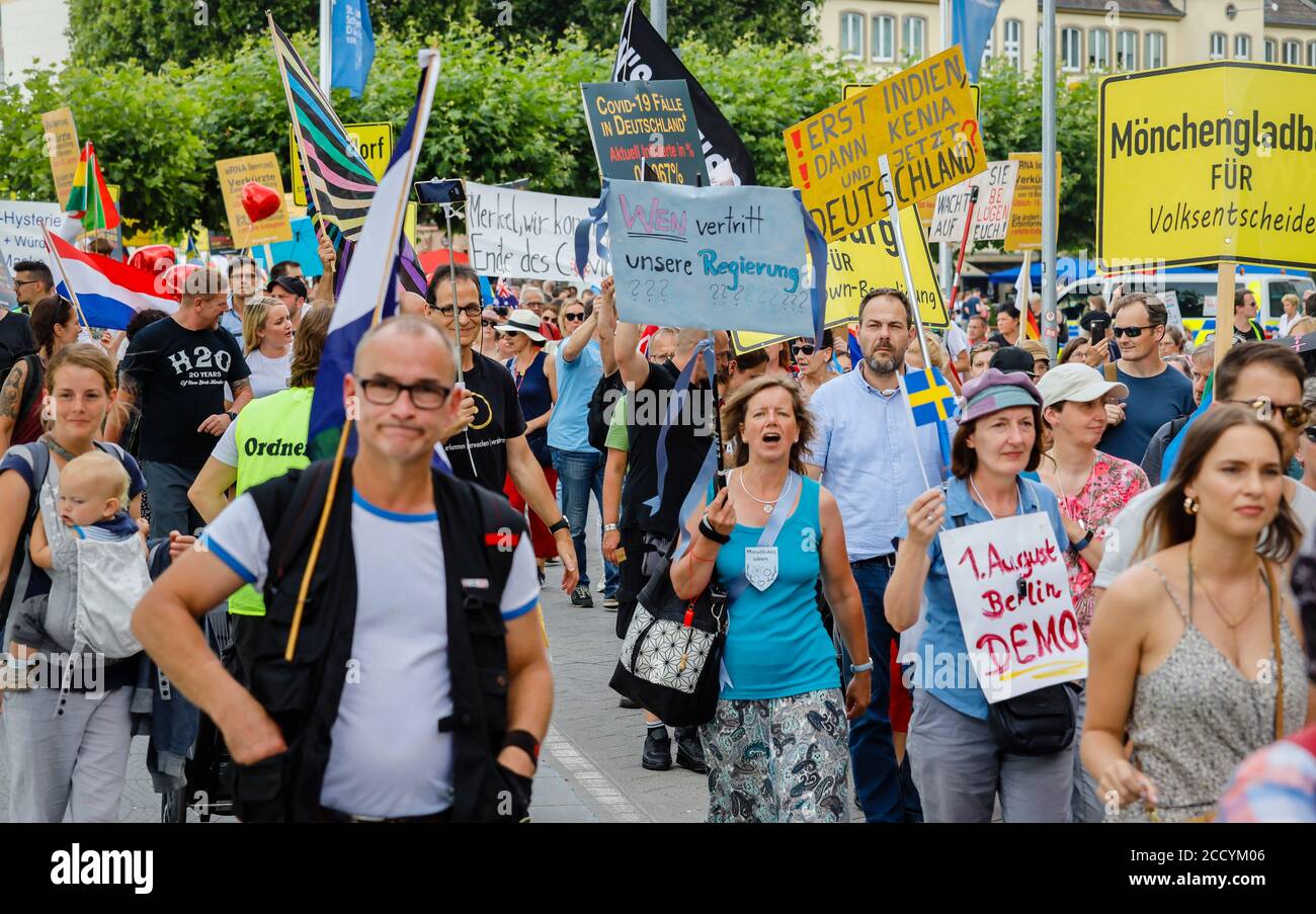 Düsseldorf, Nordrhein-Westfalen, Deutschland - Corona-Leugner demonstrieren in Zeiten der Corona-Pandemie, Demonstration der Initiative CRD Corona rebe Stockfoto