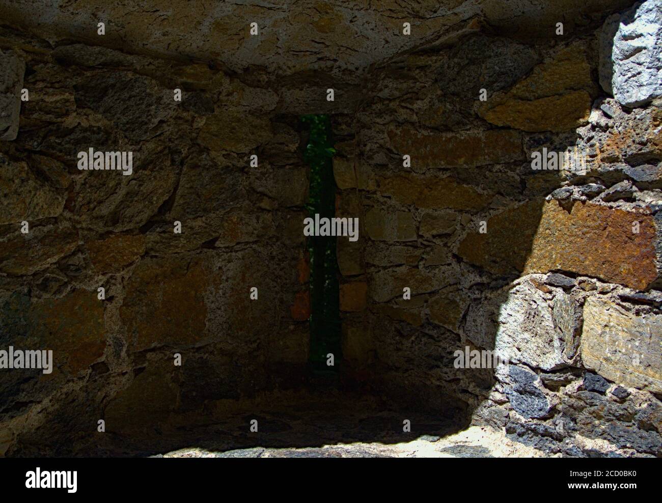 Ein Pfeilschlitz oder eine Armasure Stockfoto