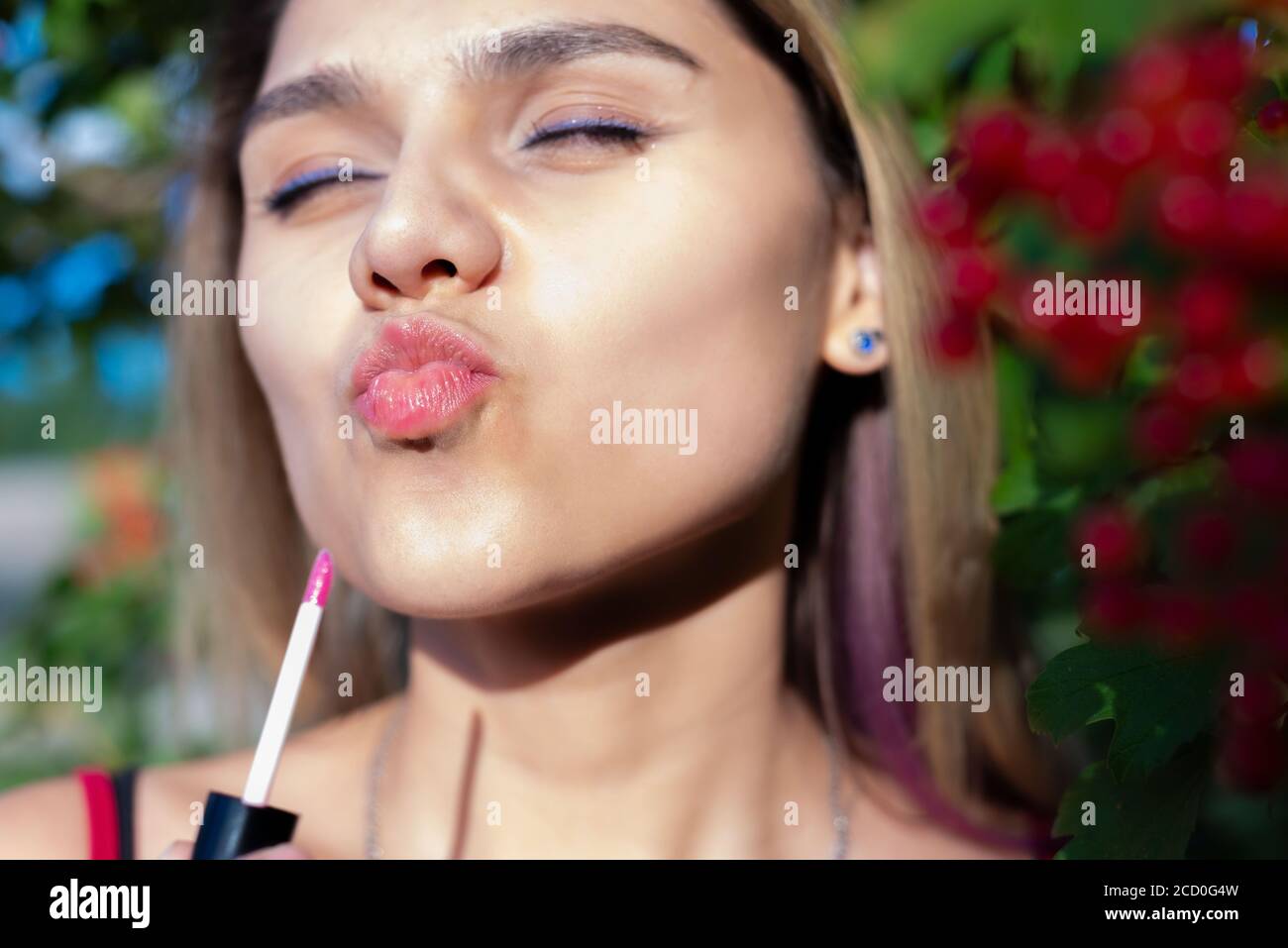 Woman Paints Lips Red Lipstick Stockfotos Und Bilder Kaufen Alamy