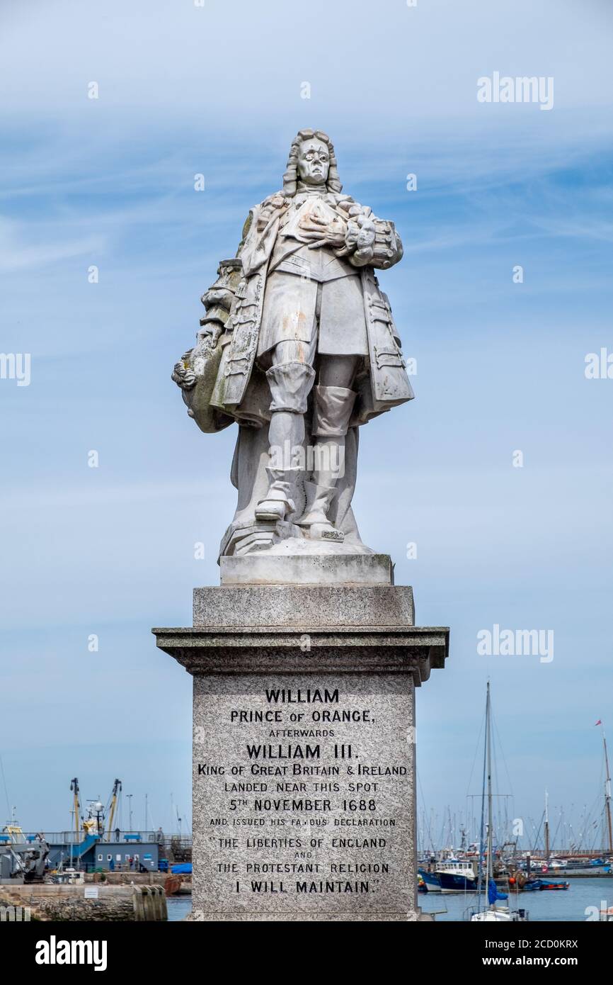 Statue von Wilhelm von Orange im Hafen von Brixham, Devon, Großbritannien Stockfoto